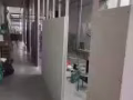 专业隔断 吊顶  办公室 工厂 店铺 装修 铺地板地毯  定做推拉门    。
