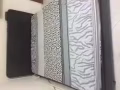 闲置皮革双人床