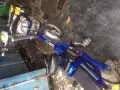 賣電動腳踏車550。   湖畔