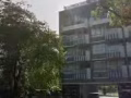 步行诺维纳地铁三分钟