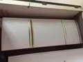 冰箱，洗衣機，煤氣灶，微波爐，鐵床
