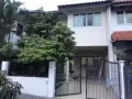 丹那美娜地鐵站後面超好排屋夫妻房出租