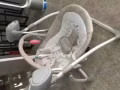 电动婴儿摇篮