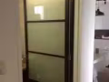 安装维修组屋公寓门，组屋门 ，玻璃门，推拉门，安装各种锁,五金件，窗帘杆，衣架。