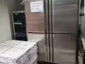 4门不锈钢商用冰箱1000L。 从展览到餐馆和家庭的设备！ 节省30至70％