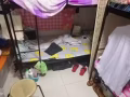 床位男搭房