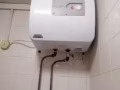 专业安装维修水管漏水，铜管白钢管，pvc管,水龙头,热水器，更换马桶盖，卫浴各种