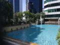 價格合理，位置美麗，眾多學校隔壁小區主人房出租