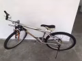 處理一輛腳踏車，內外胎全部換新，有喜歡的朋友聯繫我喔。$60