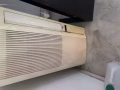海军部有一台窗口空调 和加水的冷风扇 制冷效果非常好假格便宜有需要的联系我两样一