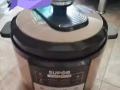 布萊德地鐵旁閒置物品賣