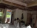 室內外裝修：室內翻新，做隔間，油灰水，牆面補平，，舊櫃拆除，舊燈更換，開關更換，