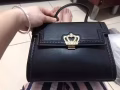 項鍊手鍊包包出售
