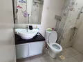 本人有個房間要轉租，帶單獨的洗手間，租金:1100，有需要的聯繫我哦！ ​地址: