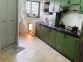 组屋女搭房