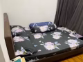 双人床架和床垫