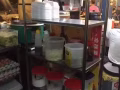 咖啡店用的二手板面機、全新的切菜機，電磁爐，電爐，盤碗大小都有、