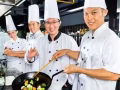 （餐厅，菜馆，咖啡店招聘主厨，帮厨，服务员）需求多，岗位少，有兴趣的优先联系微信：zwwbeb665