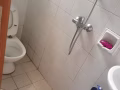 乌节路，高级公寓，男二人间，寻一估男搭床