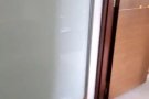 实龙岗地铁站商场5分钟，巴士站就在门口，半独立洋房，主人房出租1500，半独立主人房1400..，空调家具齐