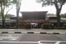 中巴鲁地铁站旁边