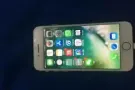 iPhone 8 金色64Gb
