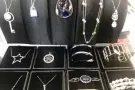韩国进口最新款式女性装饰品！