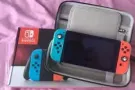 出售任天堂switch 八九成新，五个游戏卡带，所有配件全部送