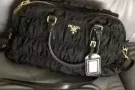 现有Prada女包愿意低价出售