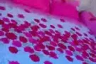 出售一张又大又舒服的爱床，床头、床垫