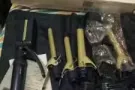 二手插牌和一个拉直卷发器