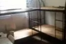 巴耶利峇亚龙四十巷泳池高级公寓，男床位出租(4人间），房间住人少安静。可报地址