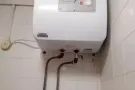 专业安装维修水管漏水，铜管白钢管，pvc管,水龙头,热水器，更换马桶盖，卫浴各种