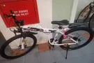 全新的折叠式自行车，自取