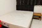 自用床垫和床架Queen size