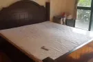 全套1。8大床垫和床架只要$100 快电话：88997217
