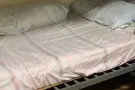 靠近油池地铁站 招男女搭房 服务业可报本屋地址 随时入住