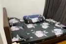 双人床架和床垫