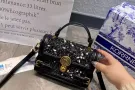 贝壳手提箱子包