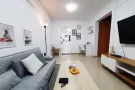 （刚翻新）【最多4人】2房, 2 浴室，1厅, 1厨房 @519勿洛北1大道, (Just renovated)