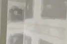 专业室内装修粉刷：油漆，做隔间，墙面补平，修补墙体起皮脱落，维修墙体开裂，天花板厕所发霉，整间房屋刮腻子找平，安装各种灯