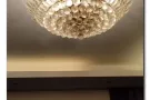 专业装修，承接各类:店铺，租屋，公寓等隔间，油漆，地板，门窗，玻璃门，水电维修和安装