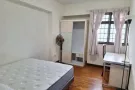 盛港大牌405公寓式组屋，有房出租，高楼凉爽，宁静宜人。