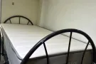 裕朗东253 四人间男搭房上铺.本屋服务业地址$380