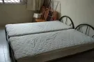 四美男单间