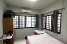 近花拉公园地铁站走路只需2分钟，现在有普通单间出租，可供1人，能报本屋地址，包水电网空调