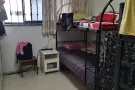 后港大牌530523四人间男搭房$450，靠近地铁站5分钟，水电网冷气全包，可以小煮，可以报服务业地址，楼下食阁 商场