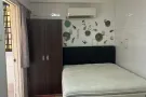 芽笼35巷公寓有单间跟普通房出租，马上可以入住，不可以煮饭，提供MOM本屋地址
