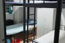 后港，高文地铁站中间有房间床位出租，一个房间。可报任何地址450。住人少，可以报本屋任何地址。