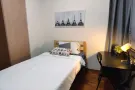 0中介费，2间公寓卧房，4分钟走到油池地铁站